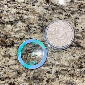 Physicians formula butter highlighter
